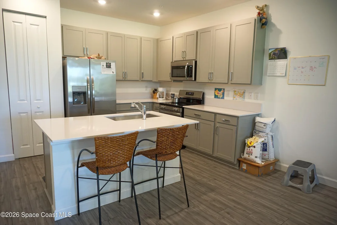 Photo of 1916 Cerulean Drive NW