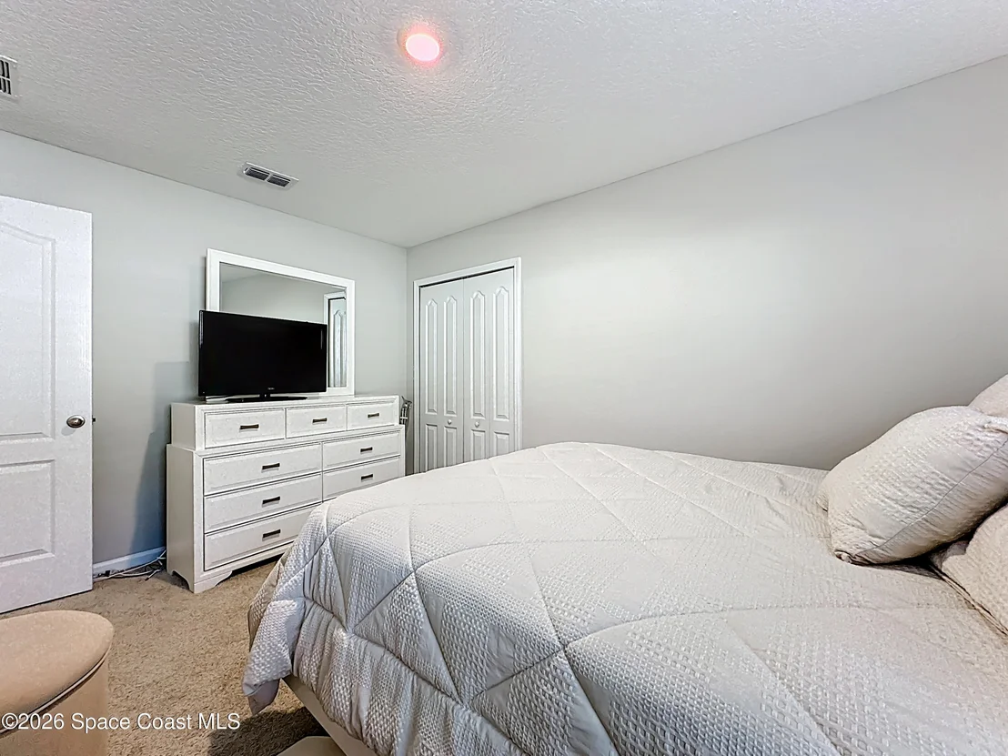 Photo of 65744 Edgewater Drive