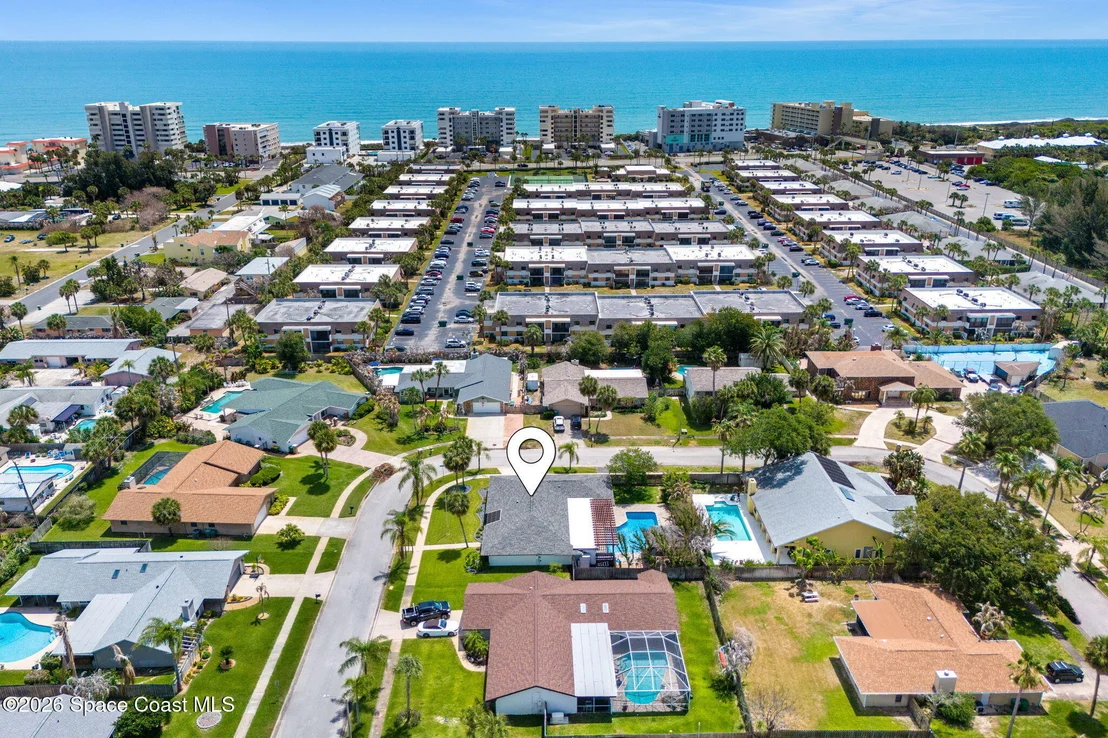 Photo of 127 Sand Pine Road