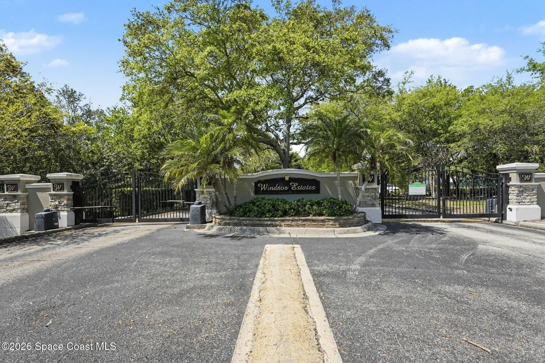 Photo of 5761 Newbury Circle