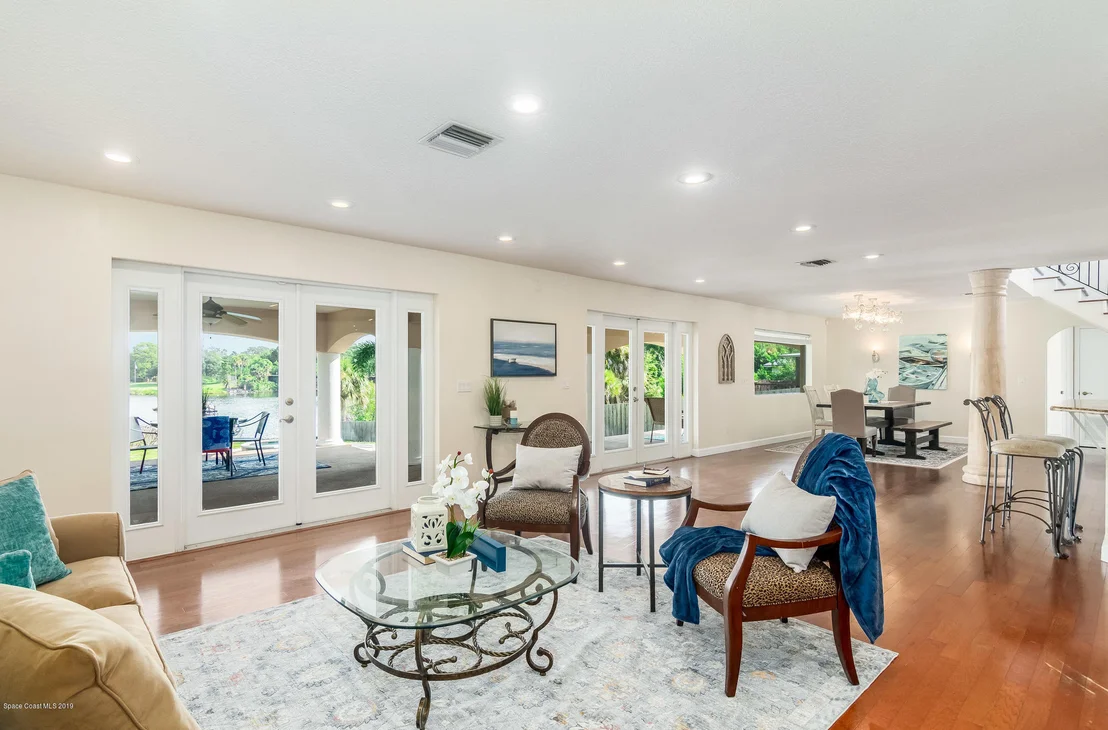 Photo of 984 Placid Drive