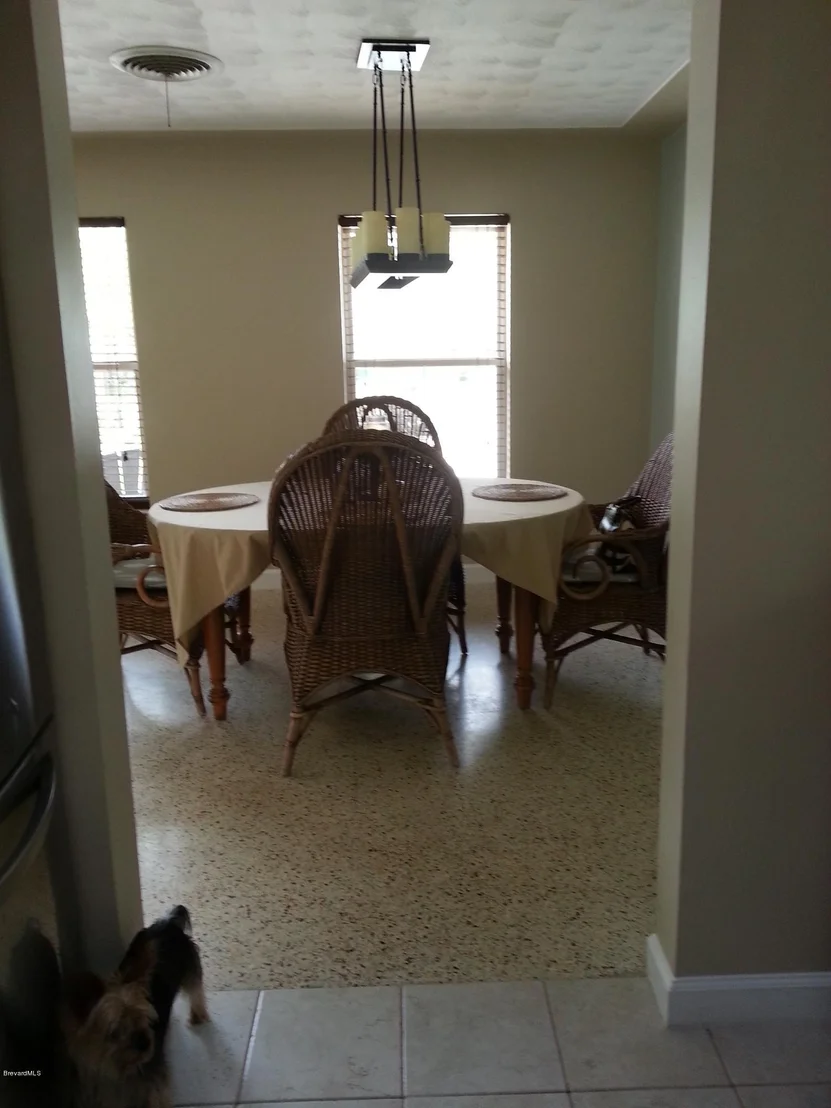 Photo of 667 Everglade Drive