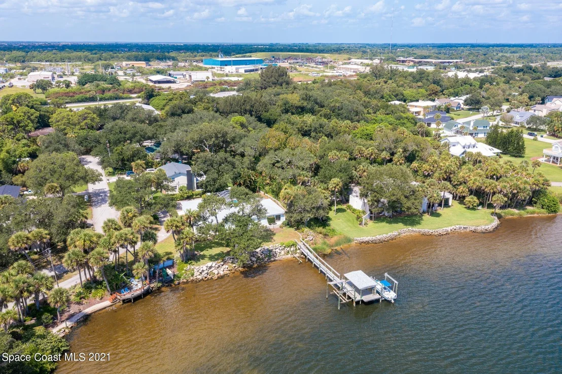 Photo of 110 Oakledge Drive