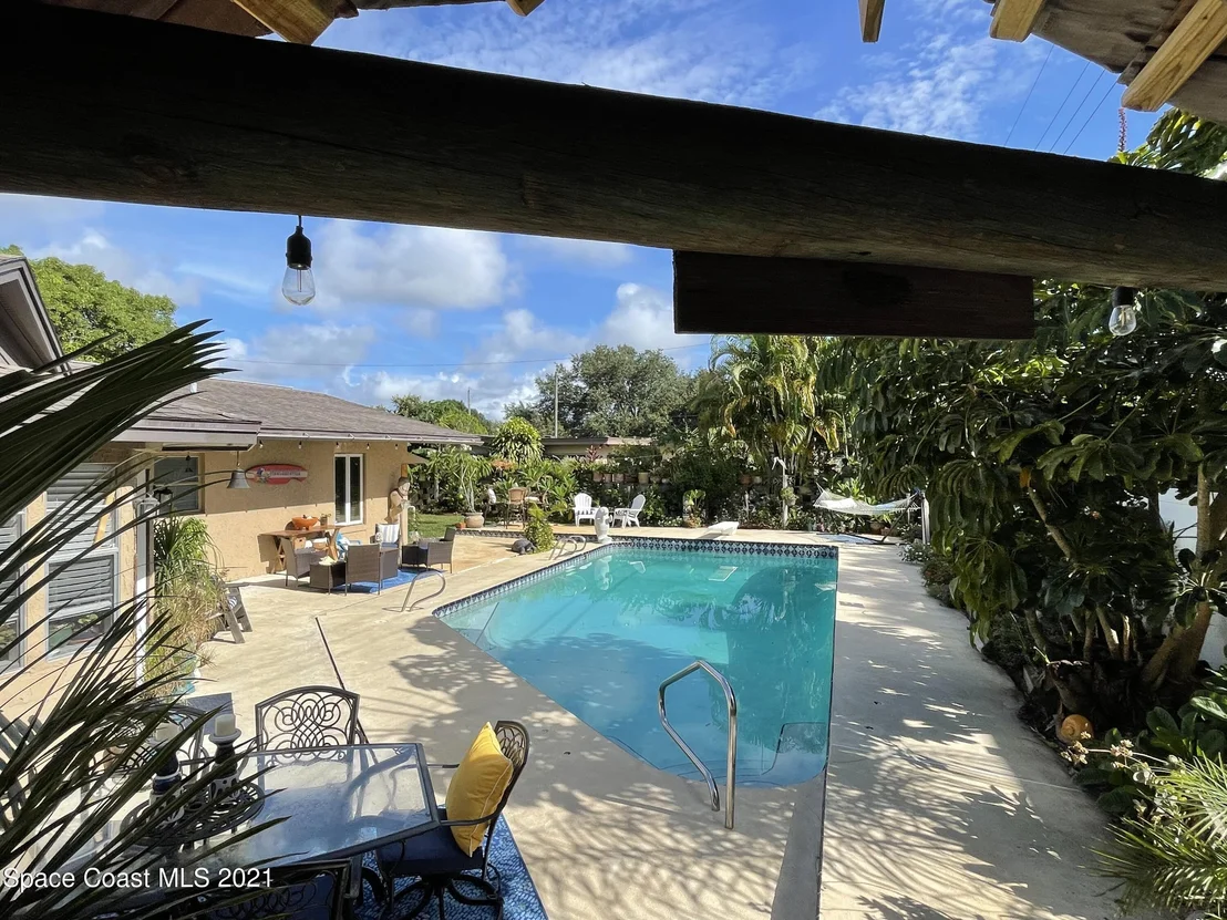 Photo of 1545 Echo Drive