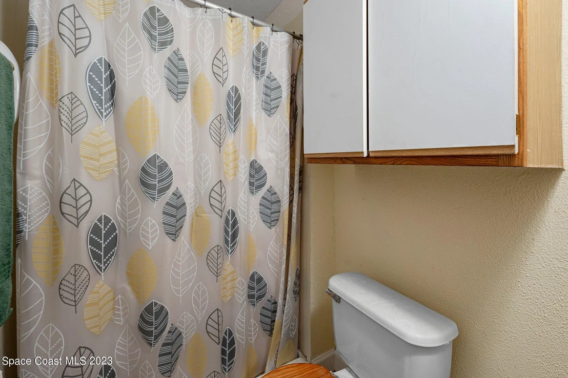 Photo of 1162 Luther Drive
