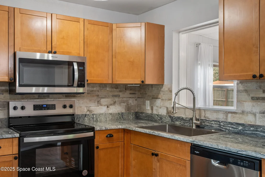 Photo of 620 Clarke Avenue