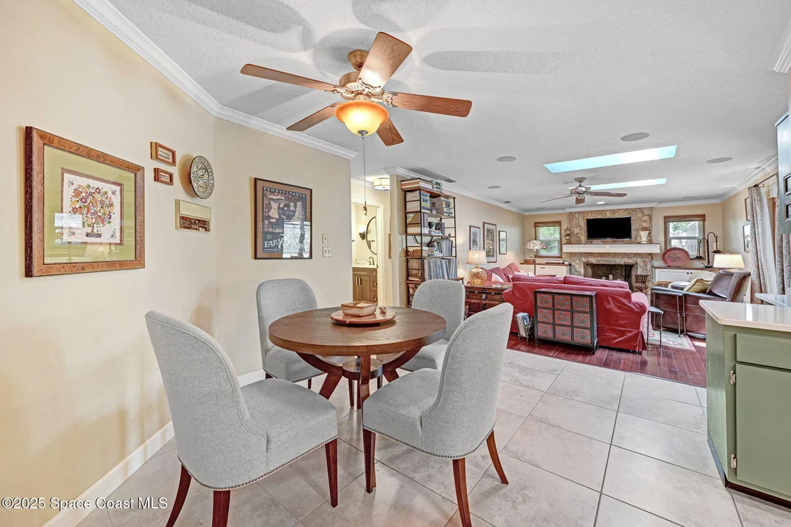 Photo of 847 Kerry Downs Circle