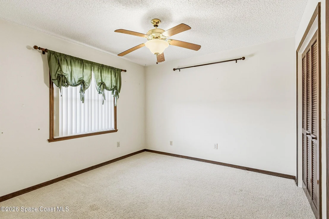 Photo of 460 Neptune Drive NE