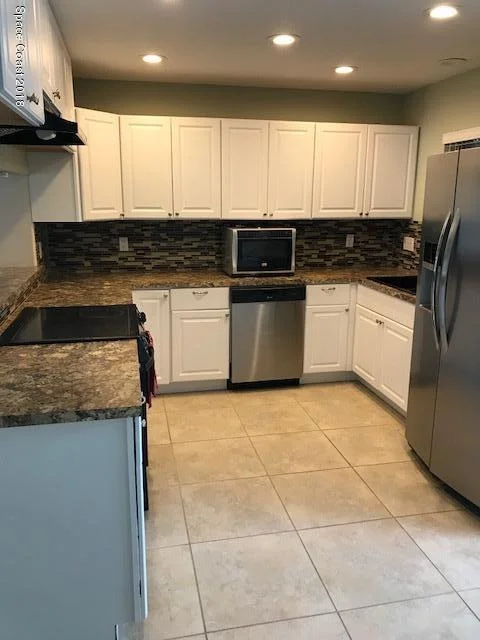 Photo of 838 Hampton Drive NE