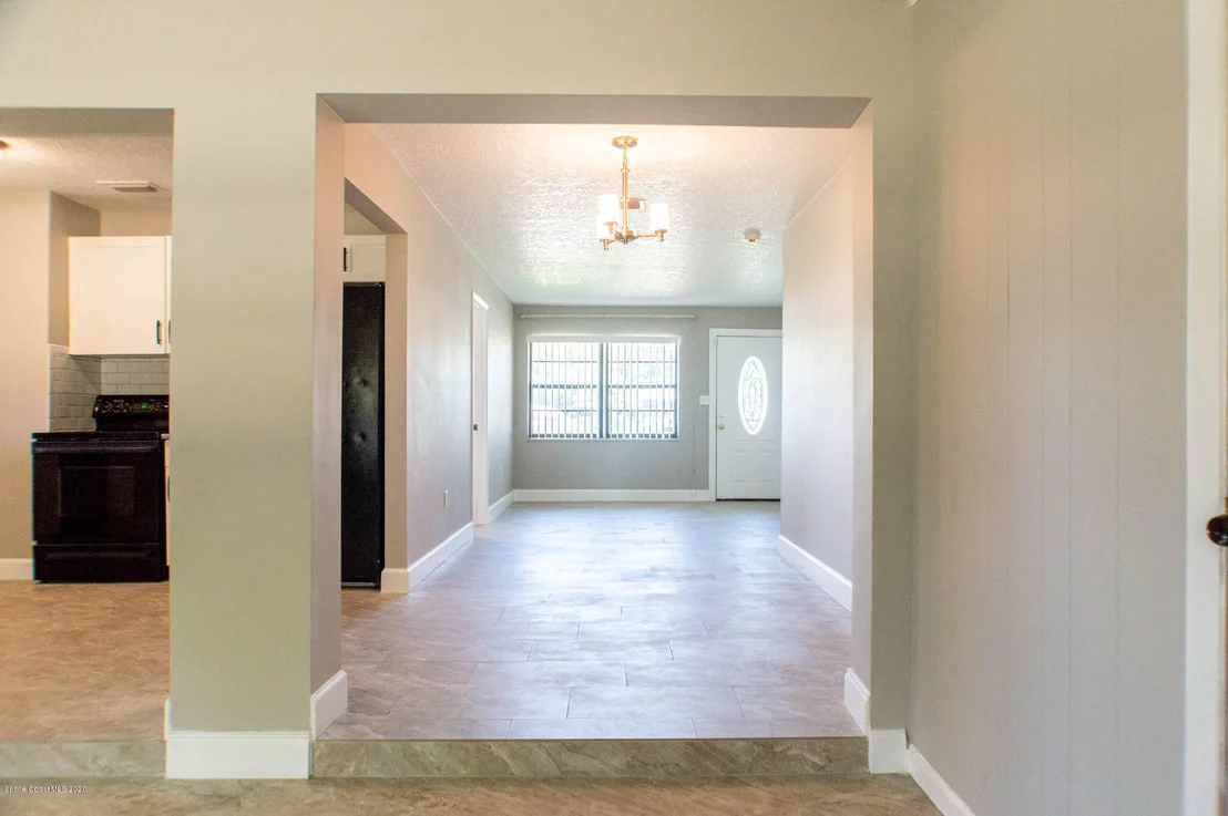 Photo of 1378 Eva Lane