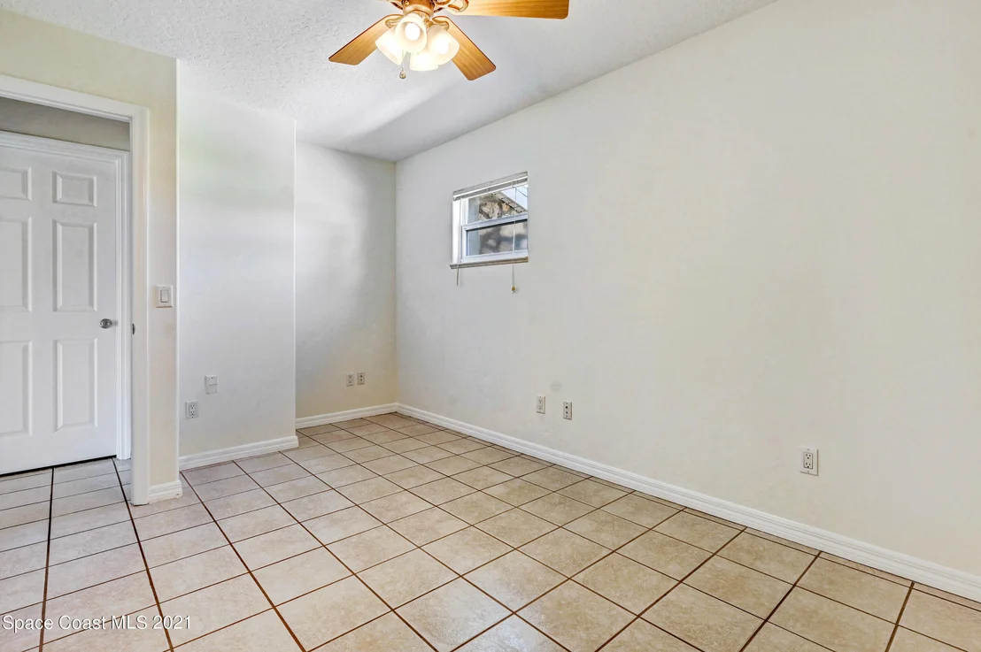Photo of 3429 Gran Avenue NE