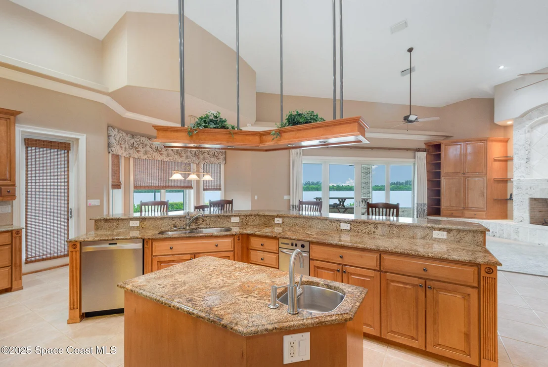 Photo of 1175 Tuckaway Drive