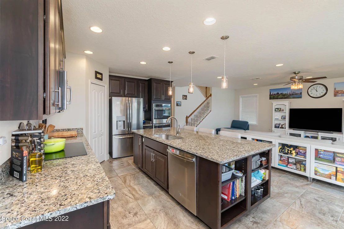 Photo of 1005 Bear Lake Drive