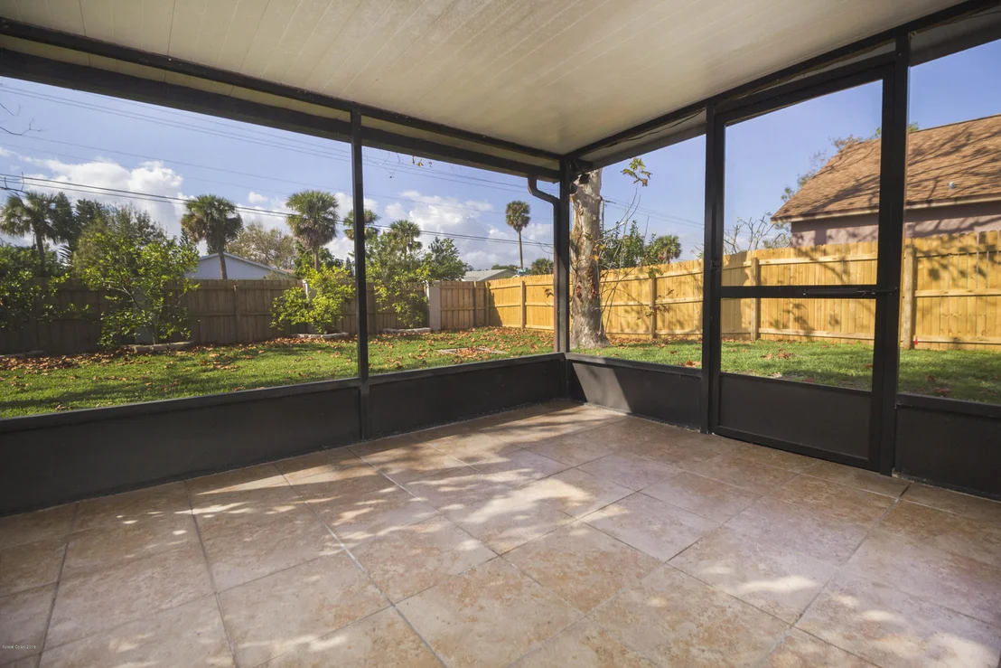 Photo of 1568 Clover Circle