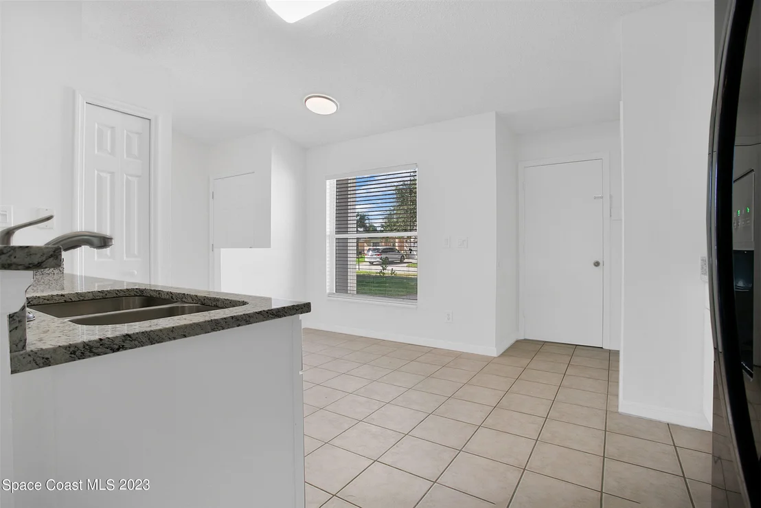 Photo of 1019 Jacaranda Circle