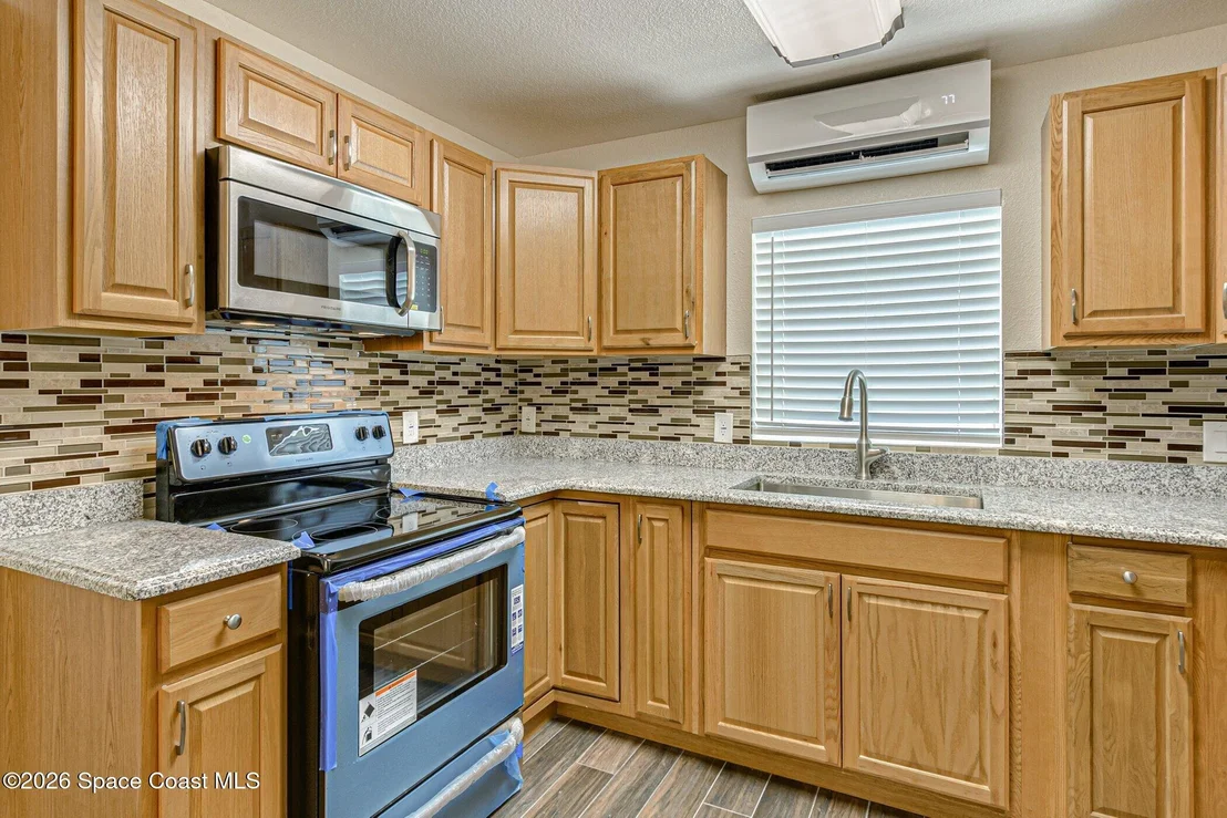 Photo of 175 NW Valencia Road