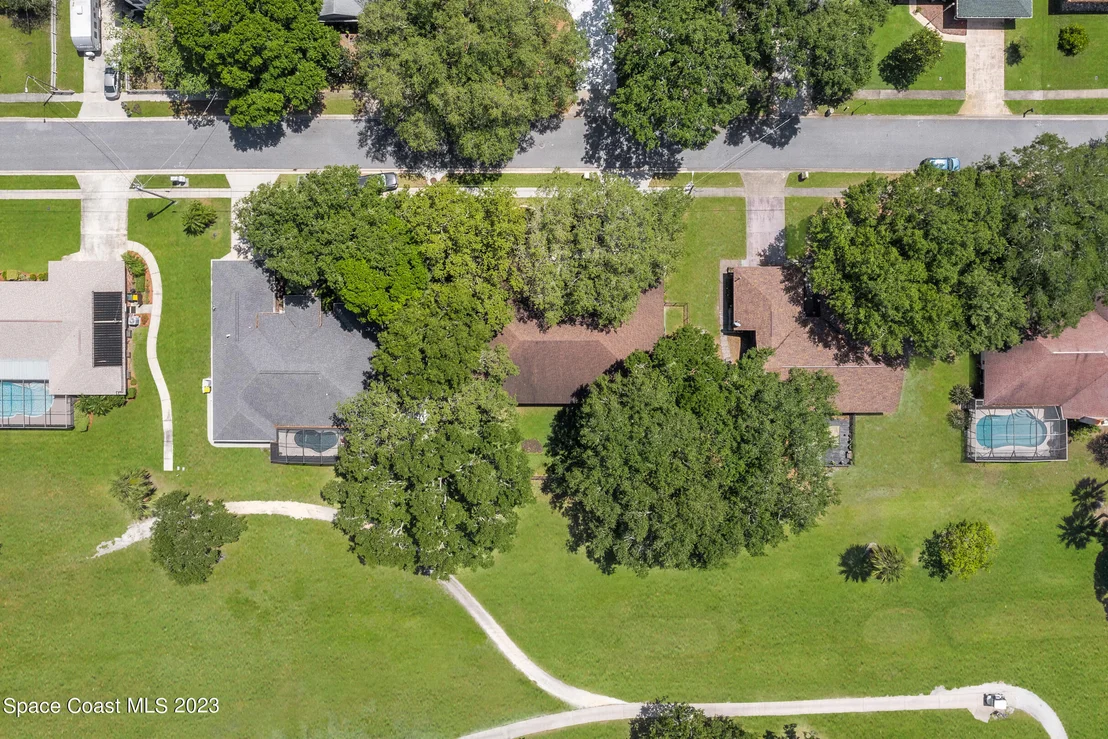 Photo of 1124 Fairlawn Drive