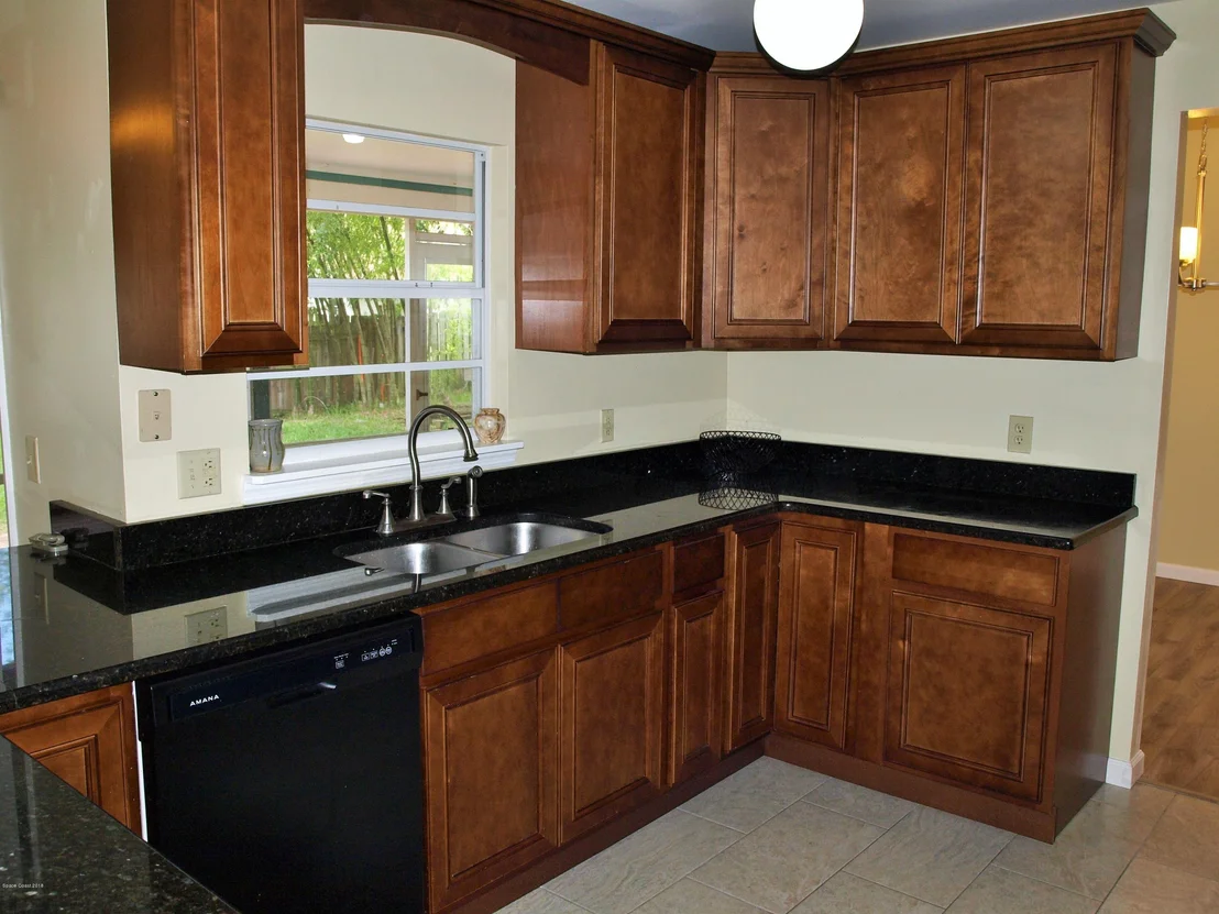 Photo of 164 Oak Lake Road