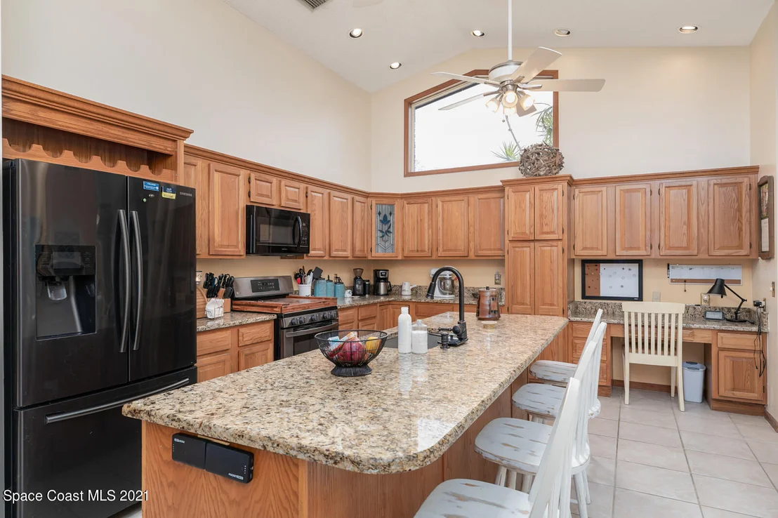 Photo of 654 Hummingbird Drive