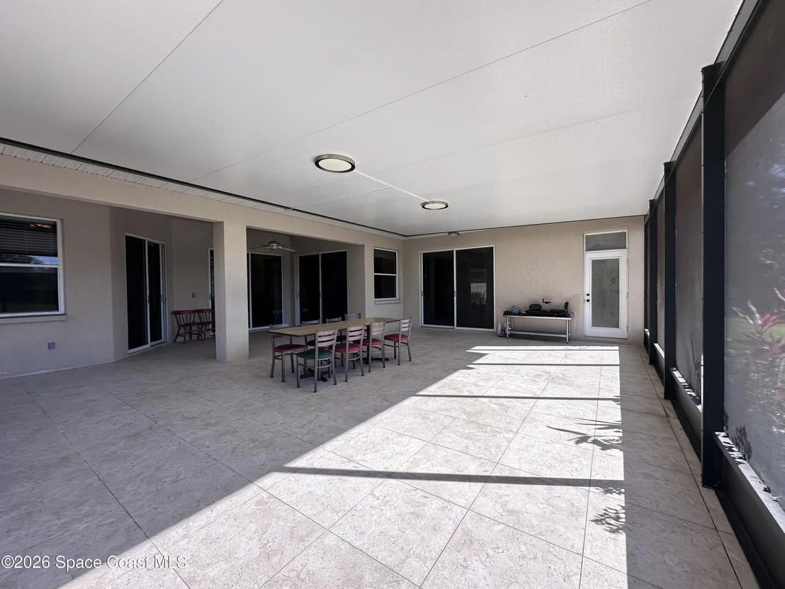 Photo of 883 Spring Oak Drive
