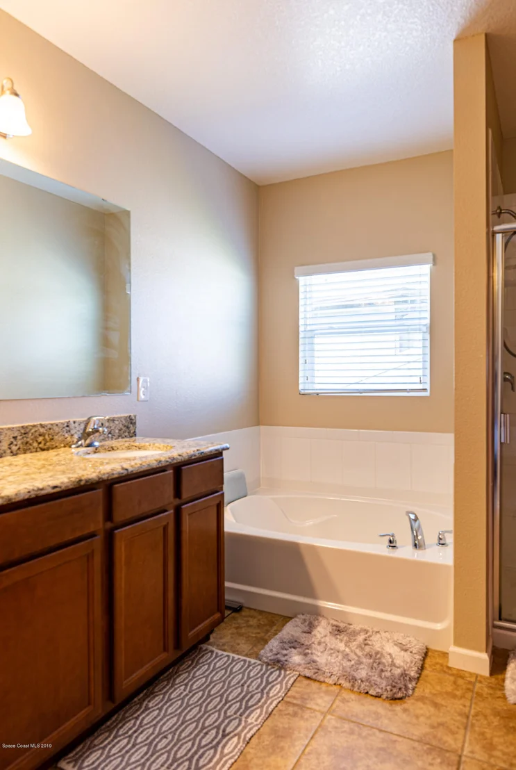 Photo of 450 Trymore Drive SE