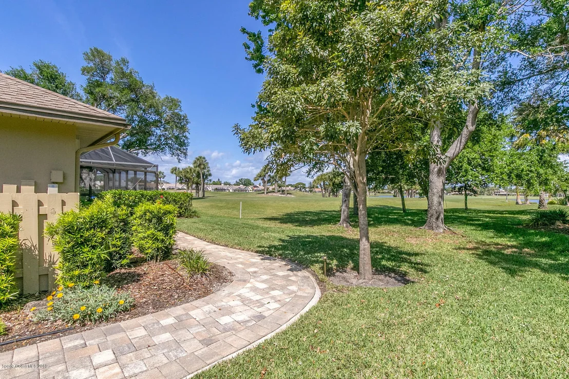 Photo of 610 Rossmoor Circle