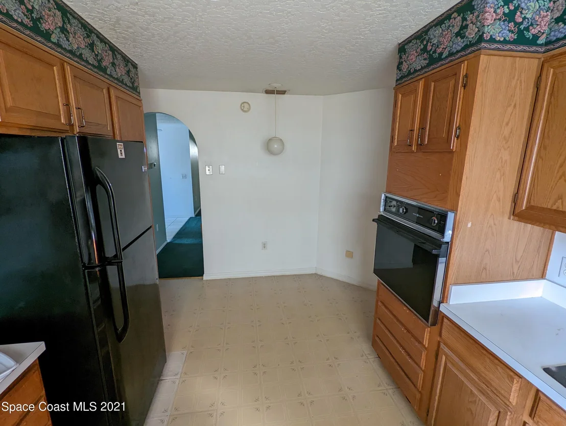 Photo of 6487 Hudson Road