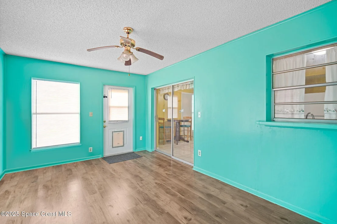Photo of 1030 Cable Lane NE