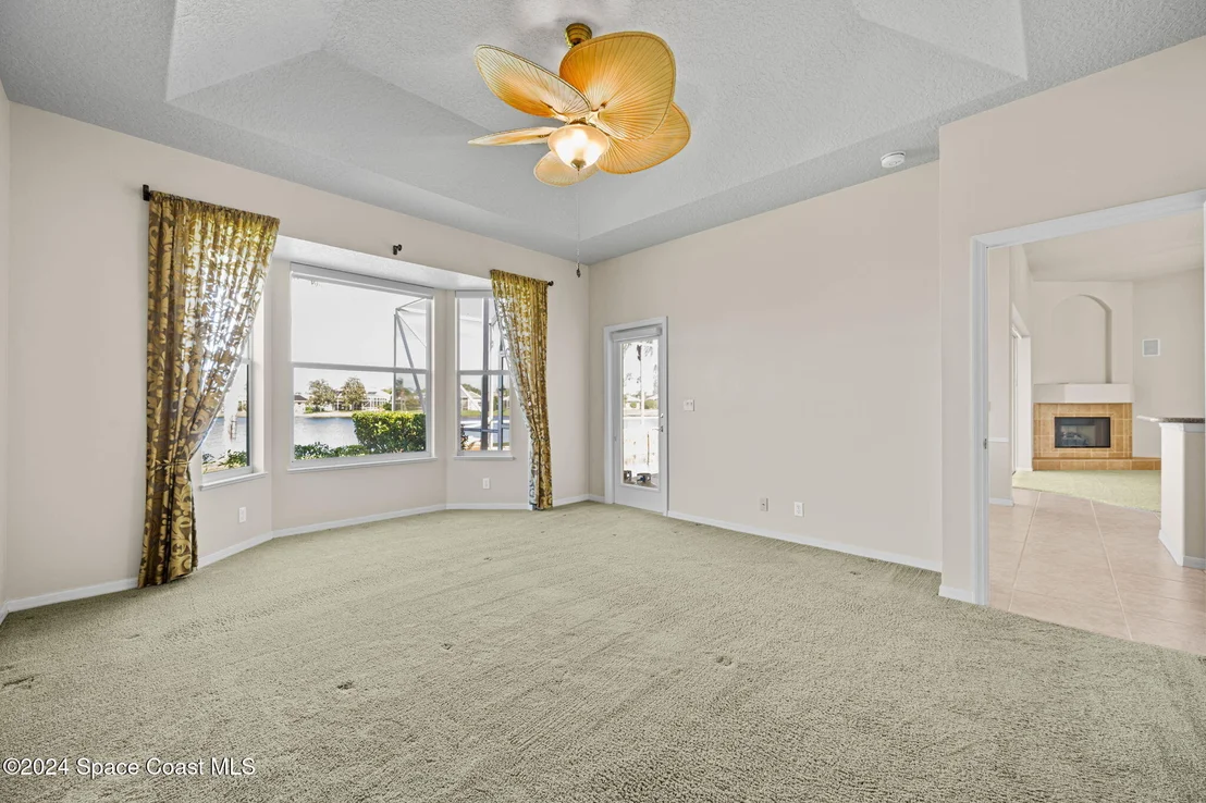 Photo of 930 Starling Way