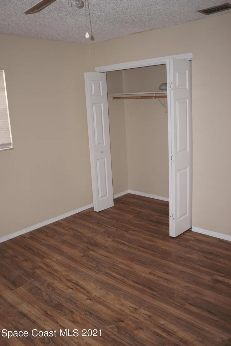 Photo of 1052 Bernice Road