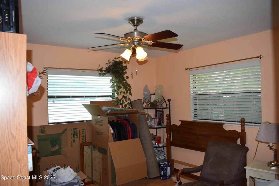 Photo of 2395 Lakeview Drive