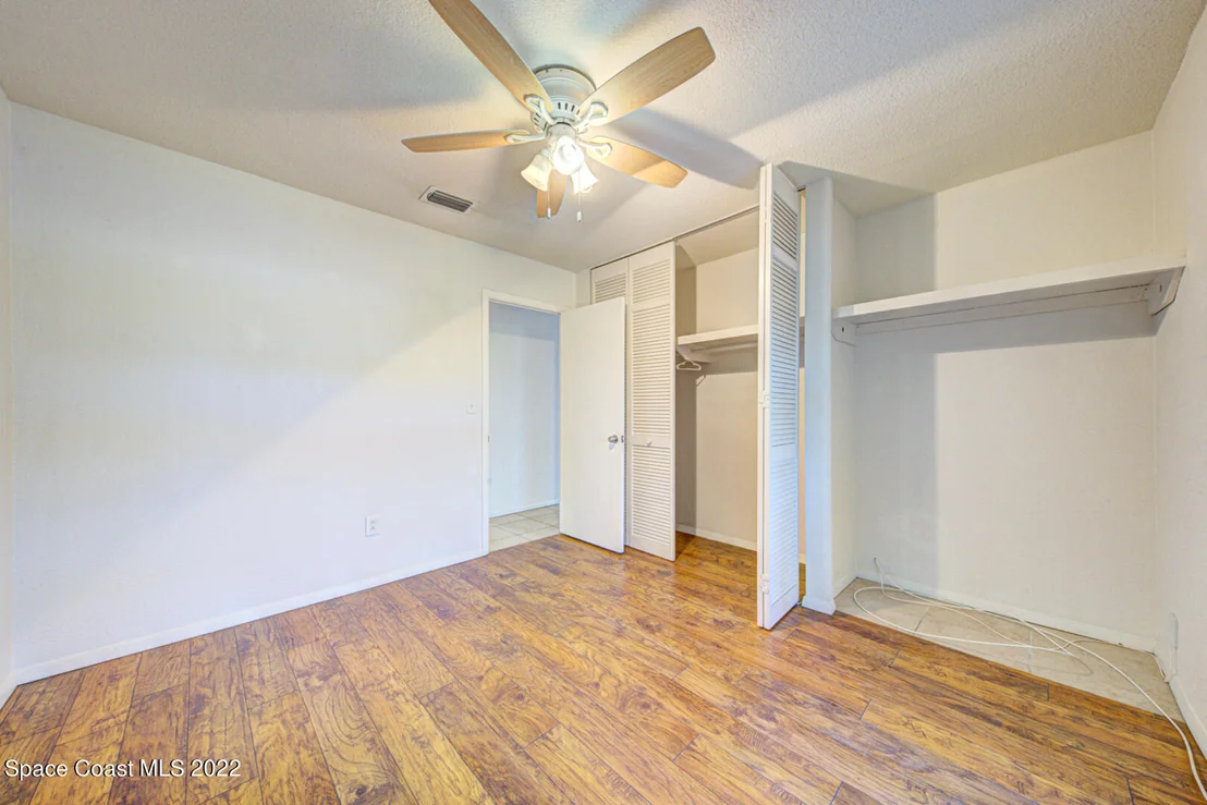 Photo of 1121 Daytona Drive NE