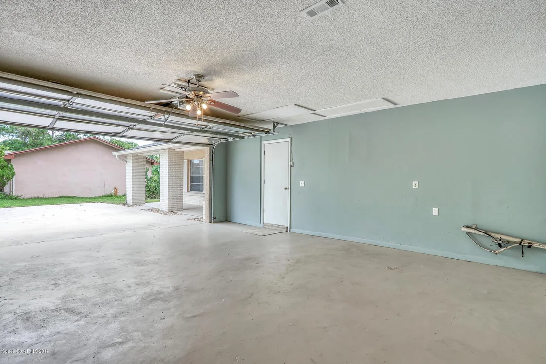 Photo of 3214 Jupiter Boulevard SE
