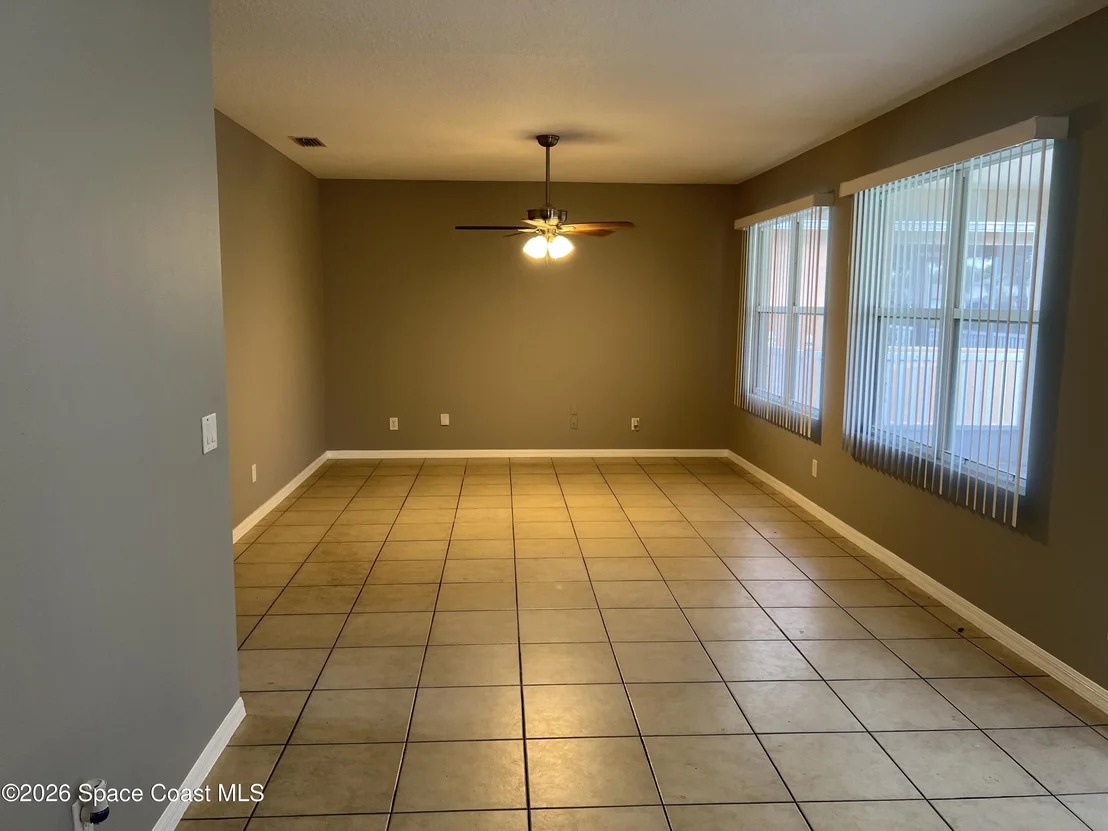 Photo of 810 Benton Drive