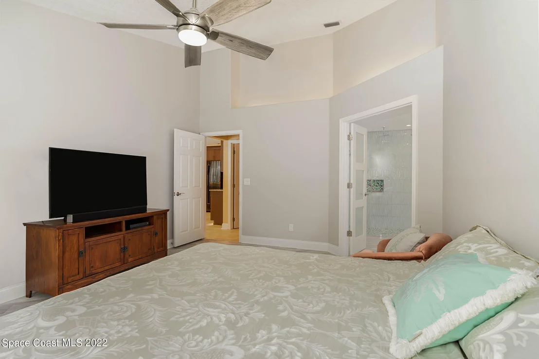 Photo of 6573 Sheridan Road