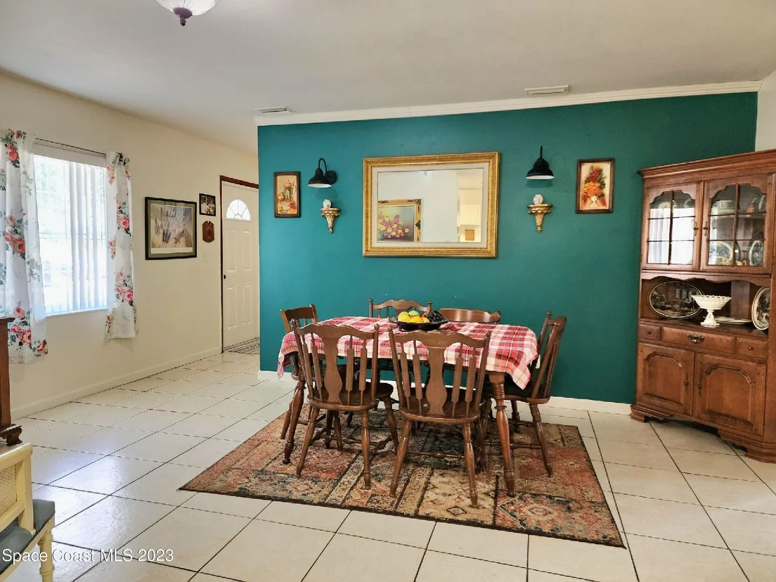 Photo of 1740 Golfview Drive