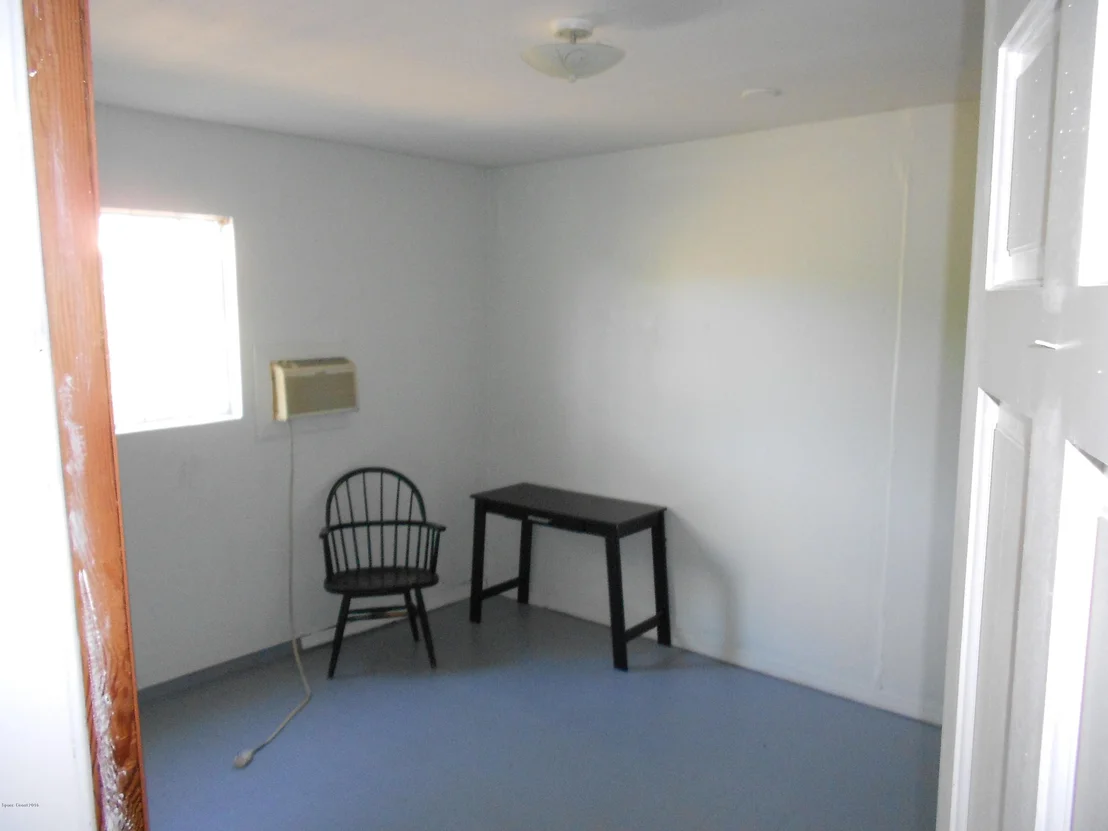 Photo of 1222 Mariposa Drive NE
