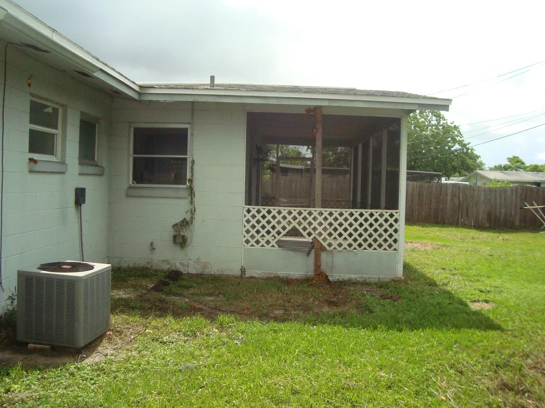 Photo of 2489 Dianne Drive