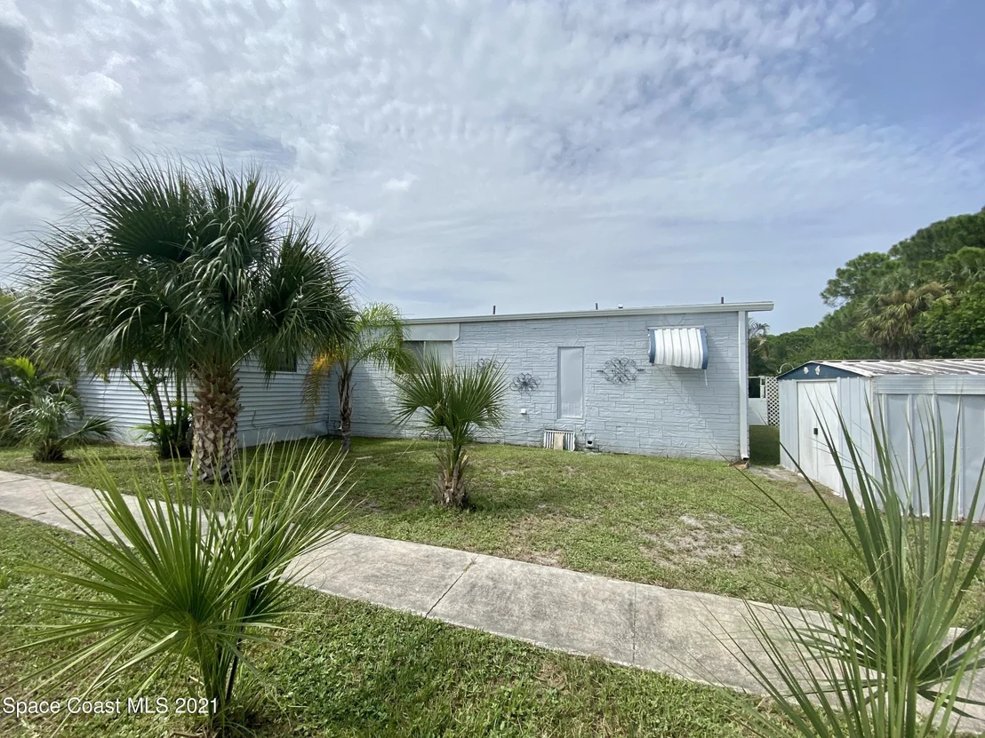 Photo of 1867 Seagrape Street NE