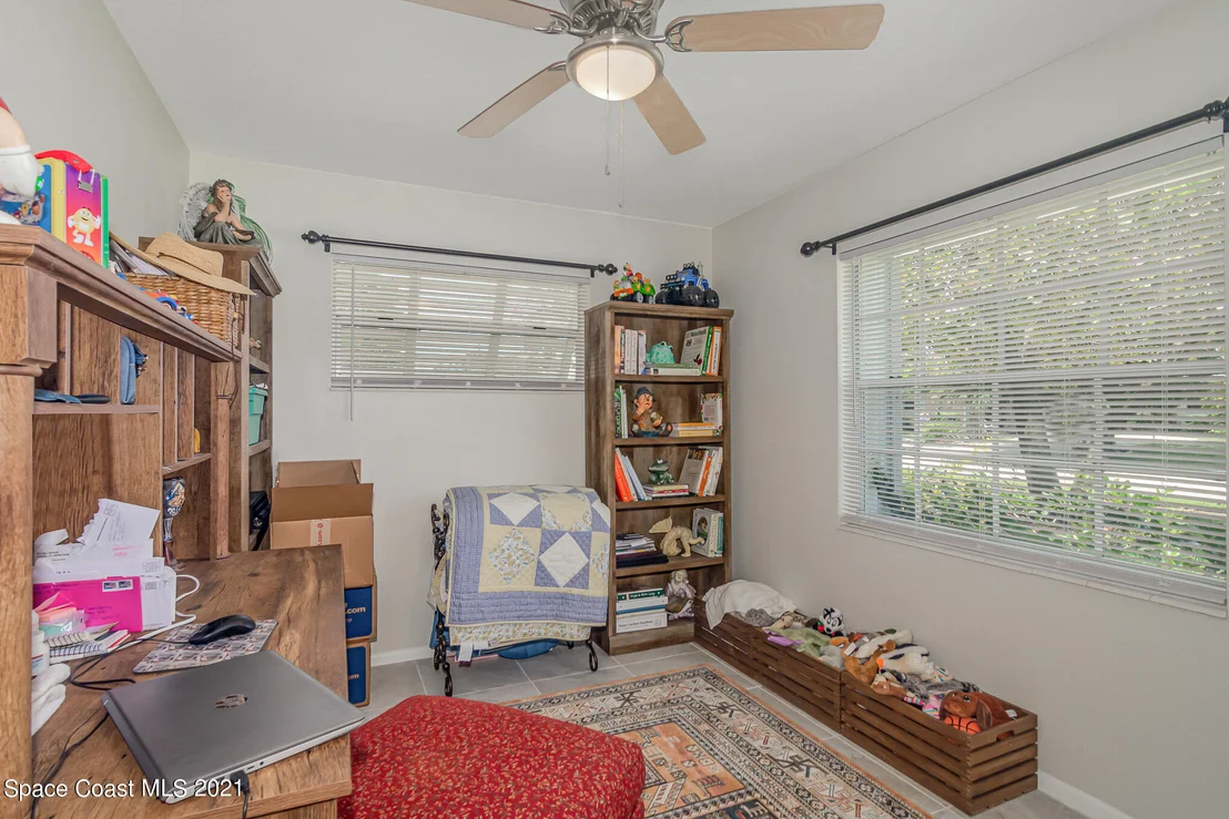 Photo of 983 Beacon Road
