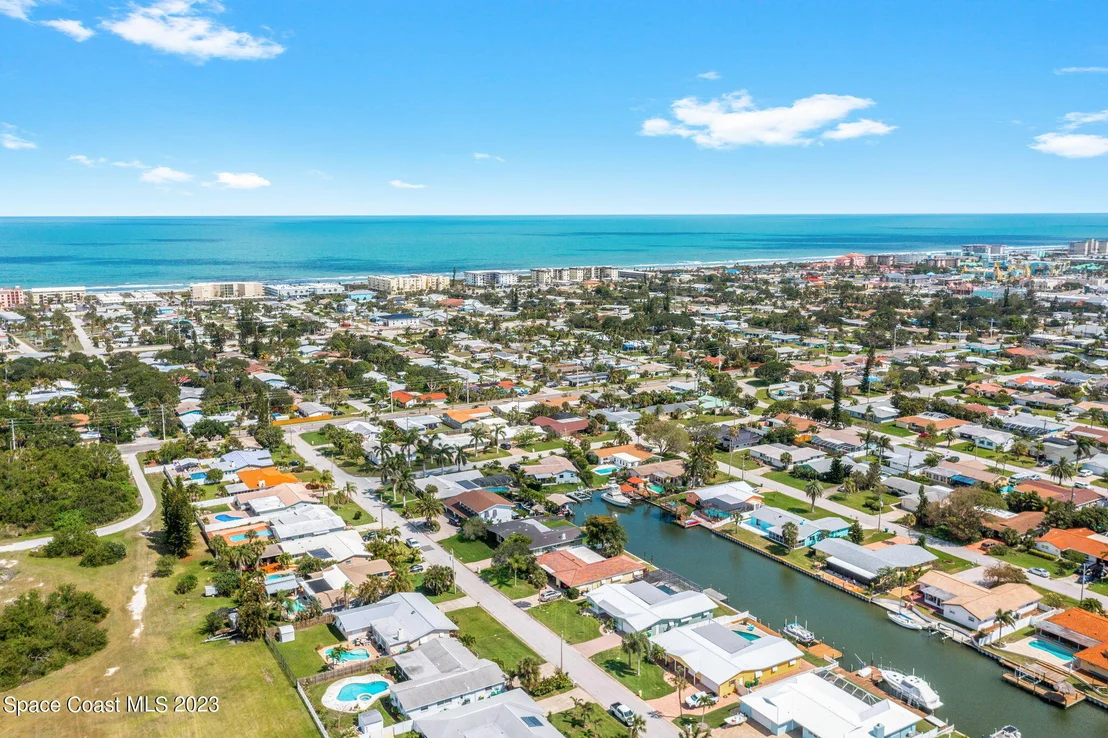 Photo of 339 Brightwaters Drive