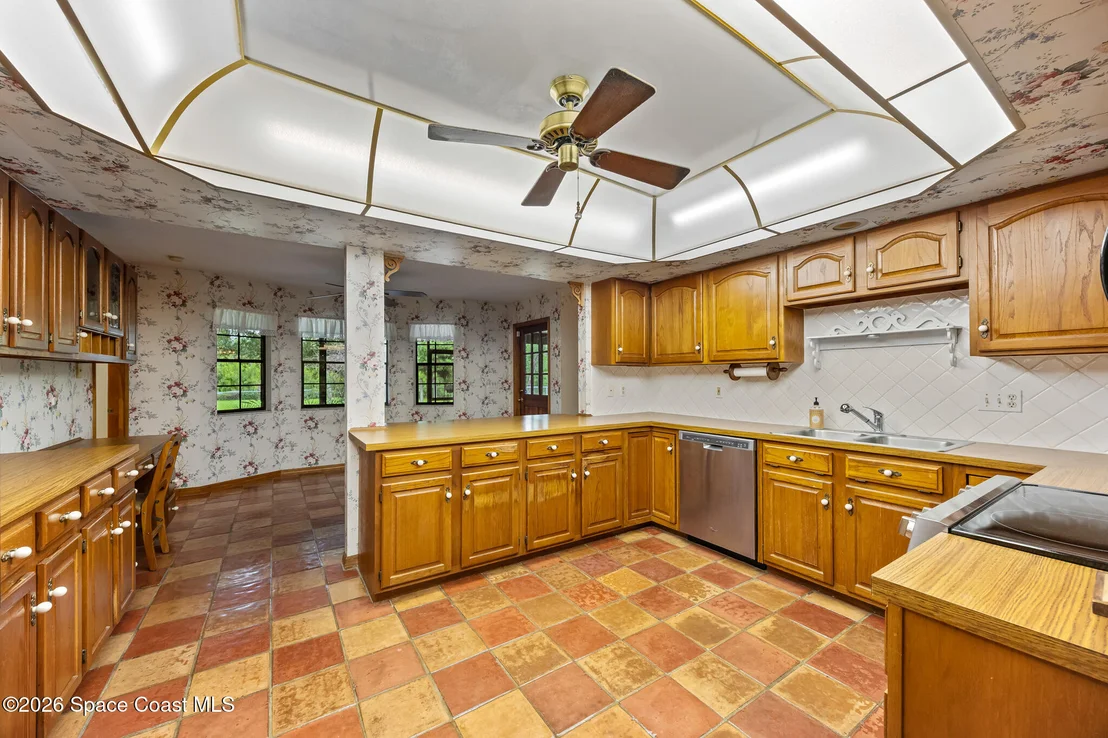 Photo of 3880 Ponderosa Road