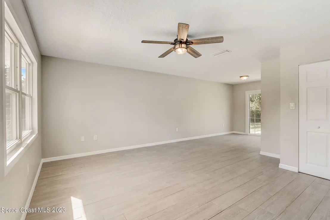 Photo of 2512 N Palm Drive