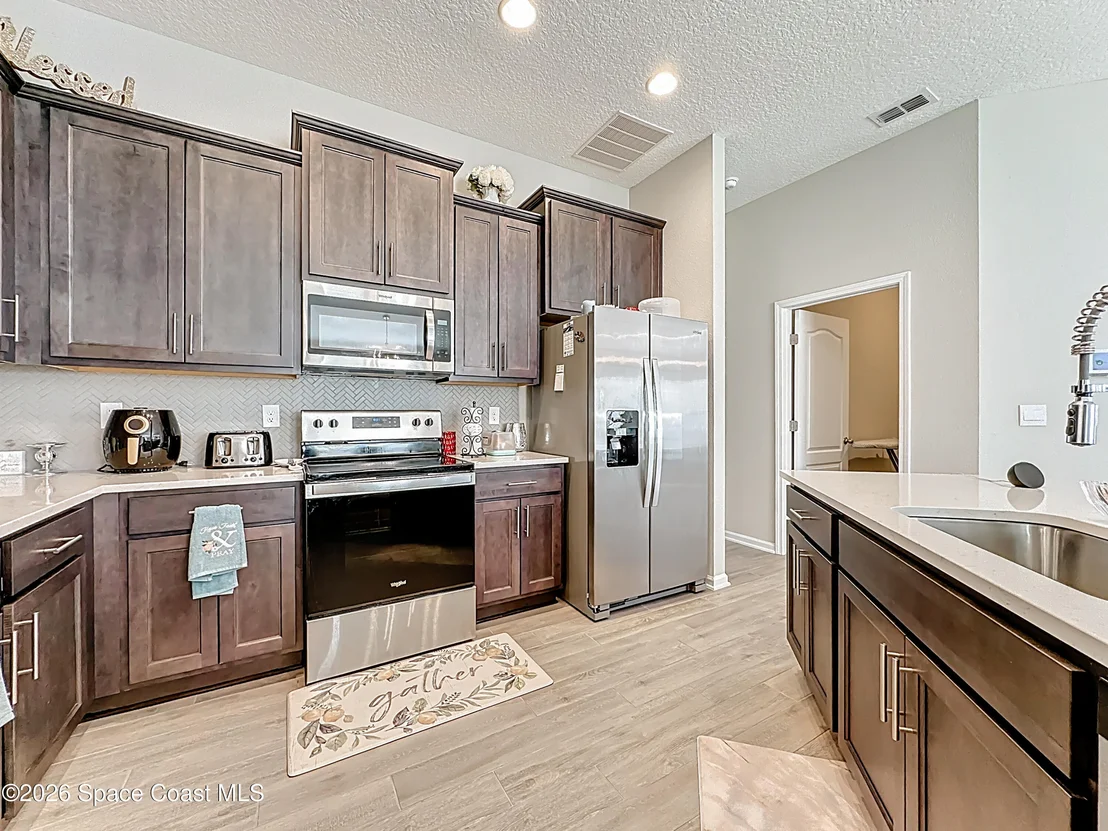 Photo of 65744 Edgewater Drive