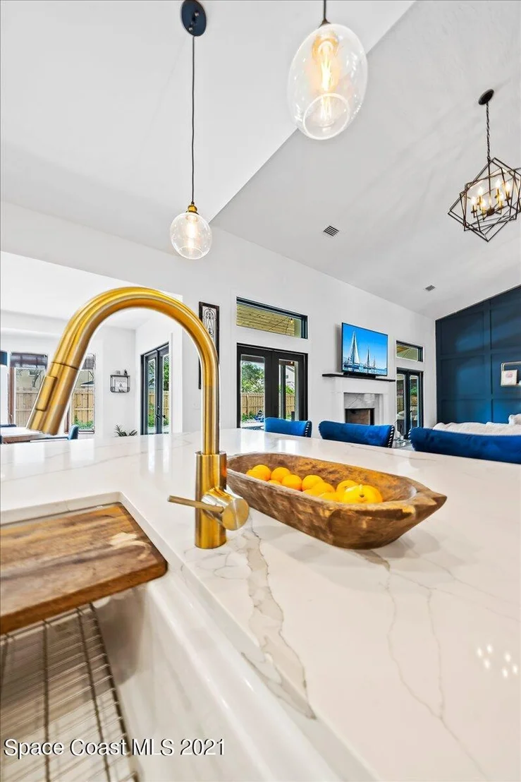 Photo of 629 Hummingbird Drive