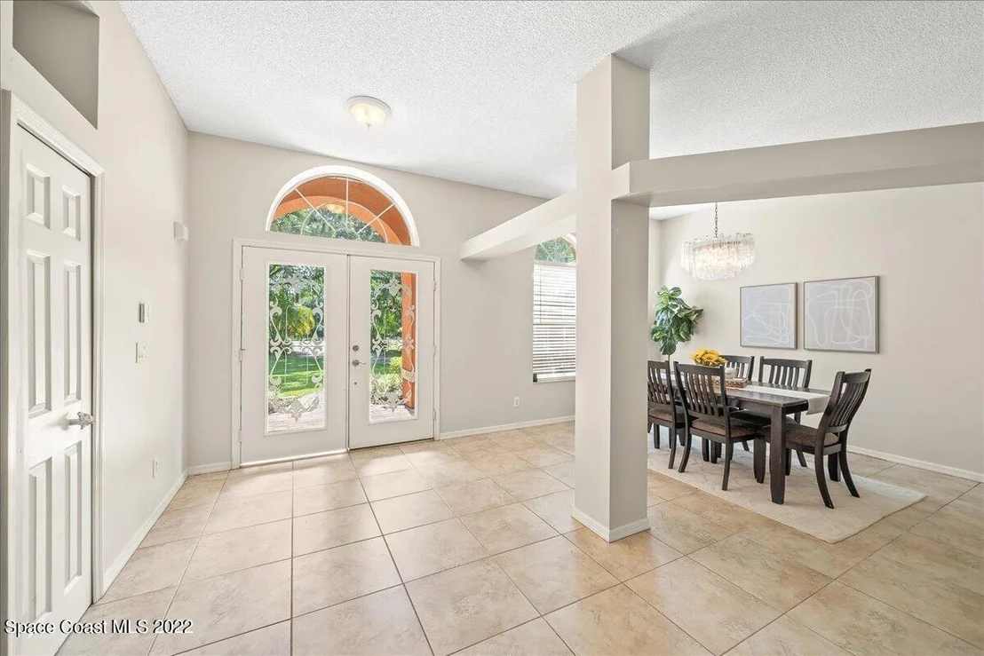 Photo of 2340 Cox Road