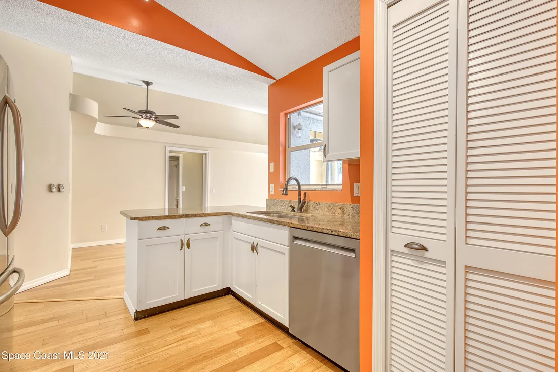 Photo of 649 Sandpiper Circle