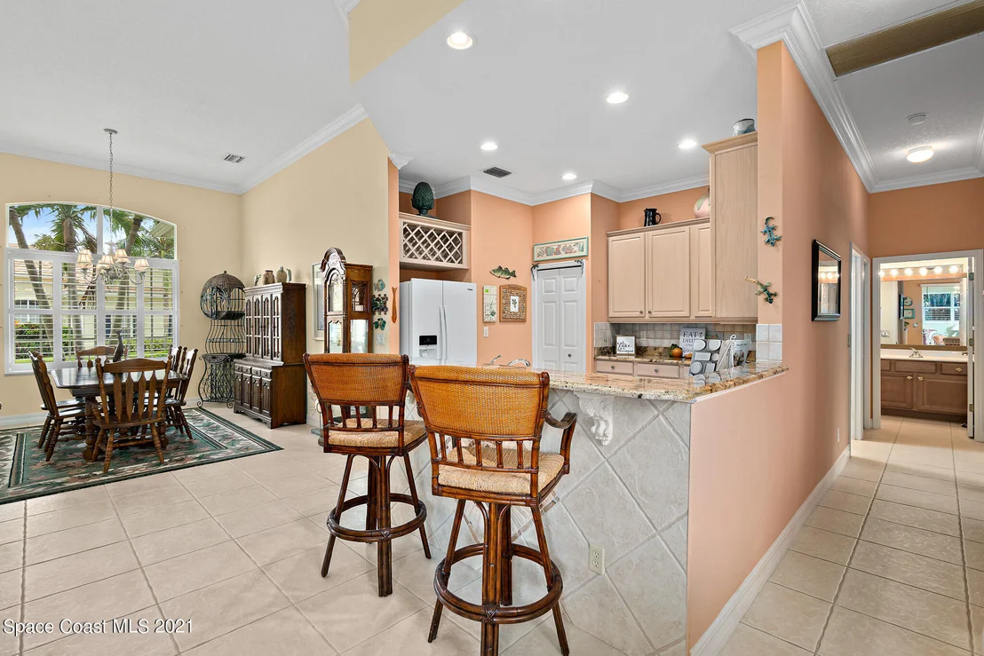 Photo of 5467 Solway Drive