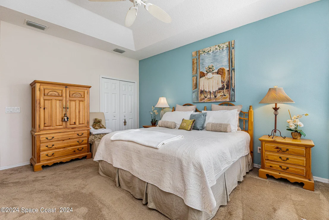 Photo of 4640 Portage Trail