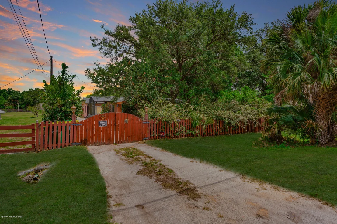 Photo of 2524 Friday Road